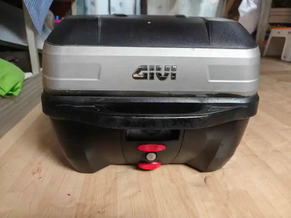 BOX GIVI B32N BOLD MONOLOCK