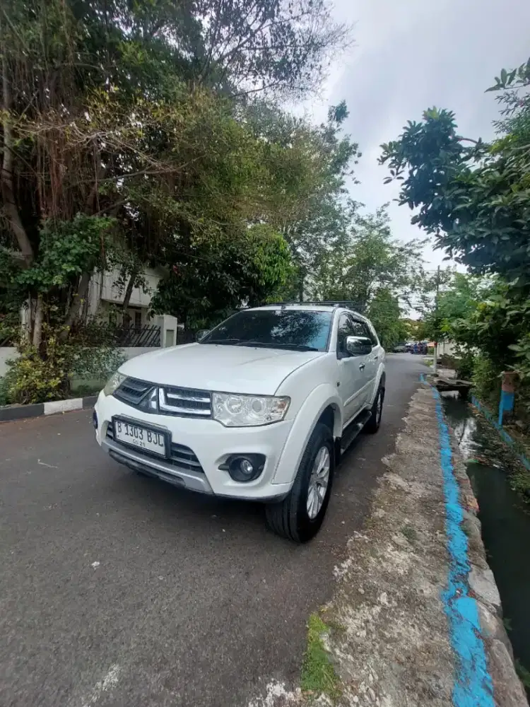 Mitsubishi pajero exceed tahun 2014 istimewa