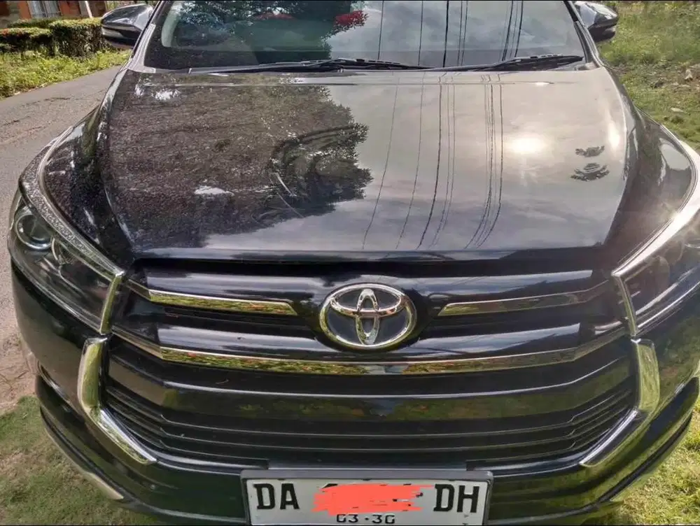 Innova Venturer Luxury