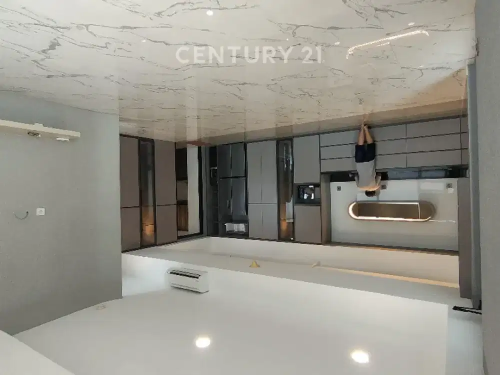 Kemang Village Residence Pet Friendly Dengan Private Lift