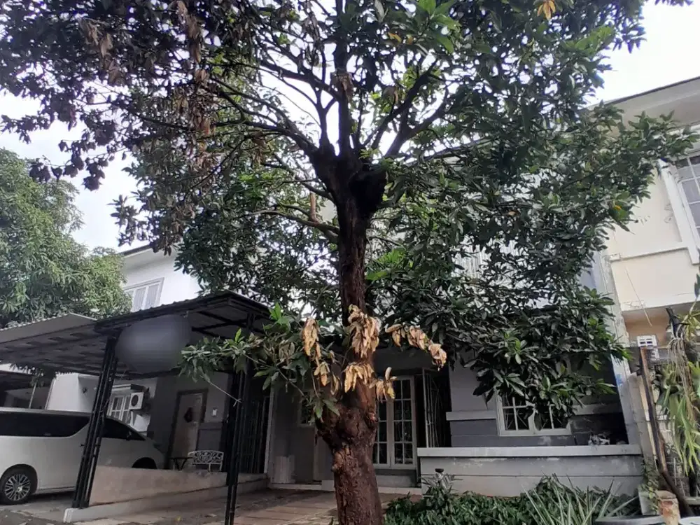 Rumah Tingkat Modern Atap Baja Ringan Di Kota Wisata