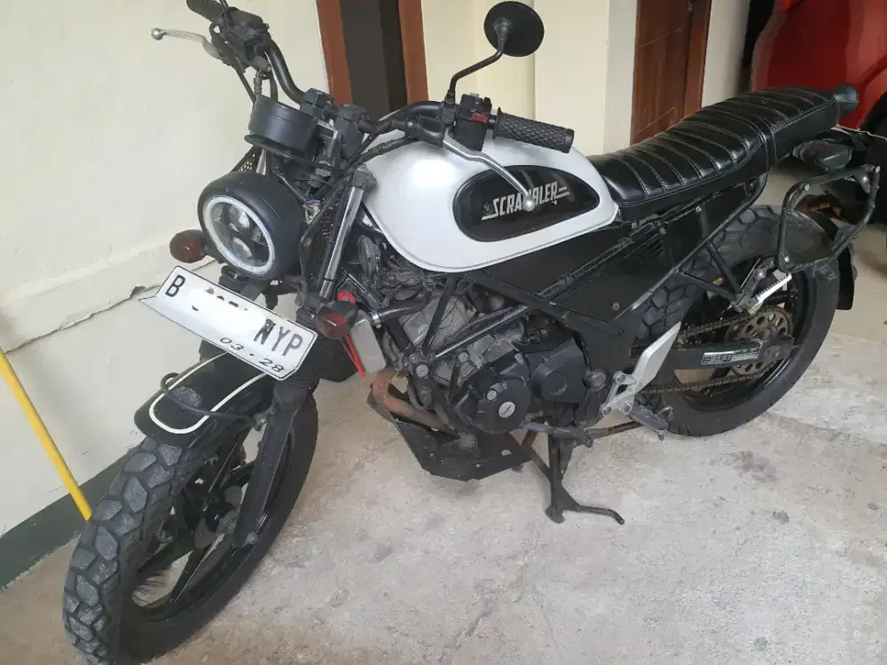 Cb150 R old Custom Scrambler