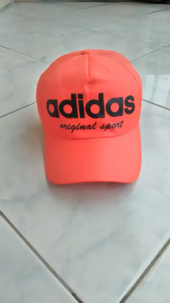 Topi outdoor adidas