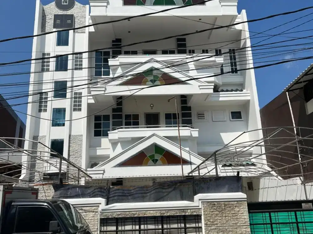 DIJUAL RUMAH MEWAH 3 LANTAI HADAP BARAT TERMURAH DI TAMANSARI