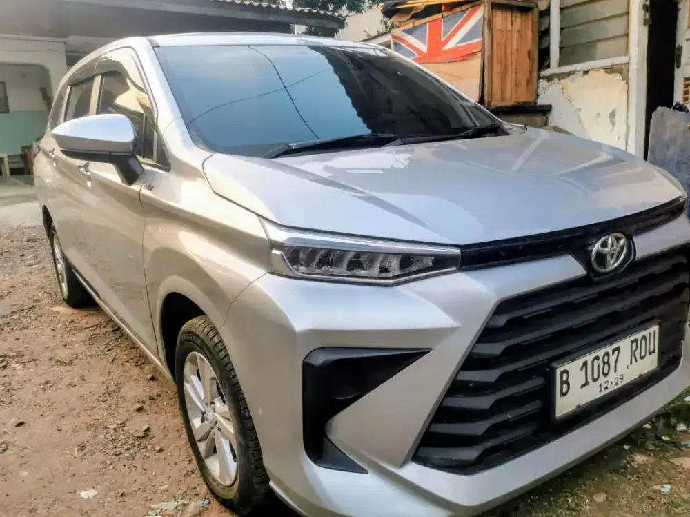 Avanza E 2023 metik silver