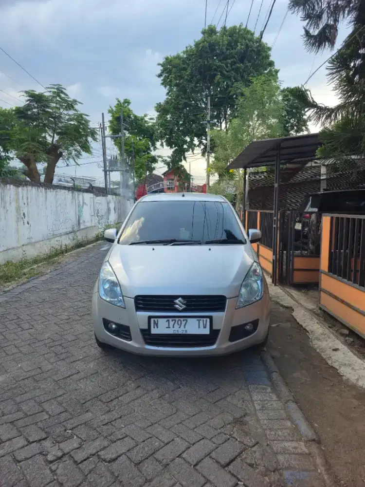 Di jual mobil splash 2012