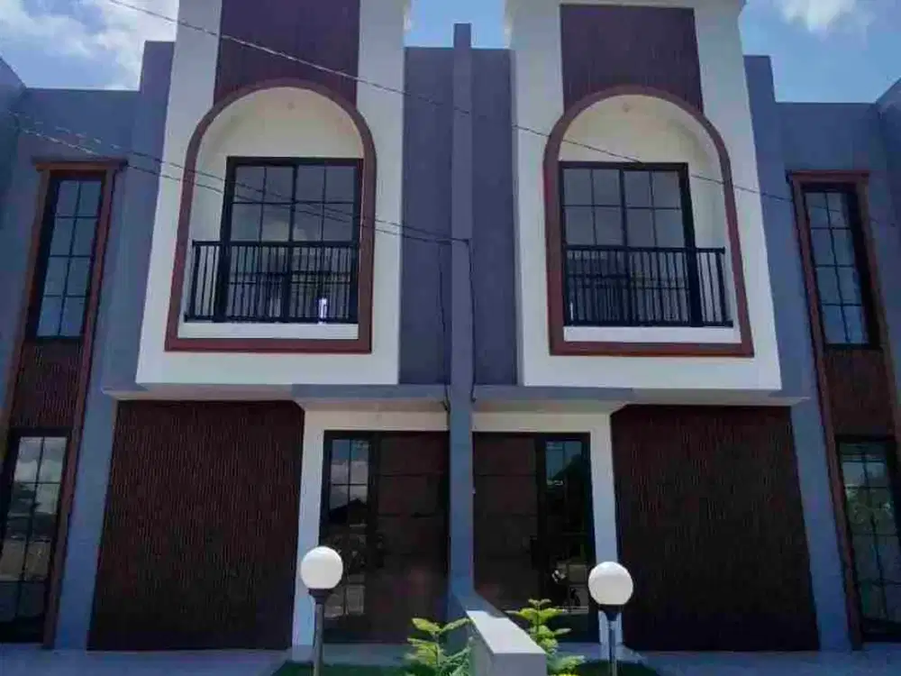 Rumah Minimalis 2 lantai akses mudah ke kota Surabaya