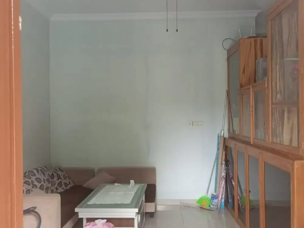 Dijual TERMURAH Rumah Semi Furnish Villa Taman Permata Lippo Karawaci
