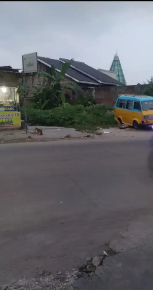 Tanah pinggir jalan Raya ciracas sepang
