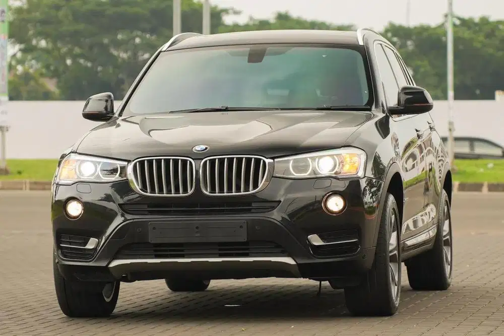 Bos Besar! BMW X3 Facelift xDrive 2016 Black Pano x1 320i