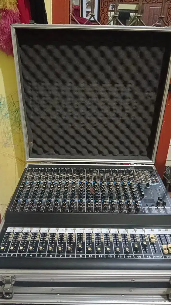 DIJUAL CEPAT: 1 Set Paket Sound System Profesional Siap Tempur!