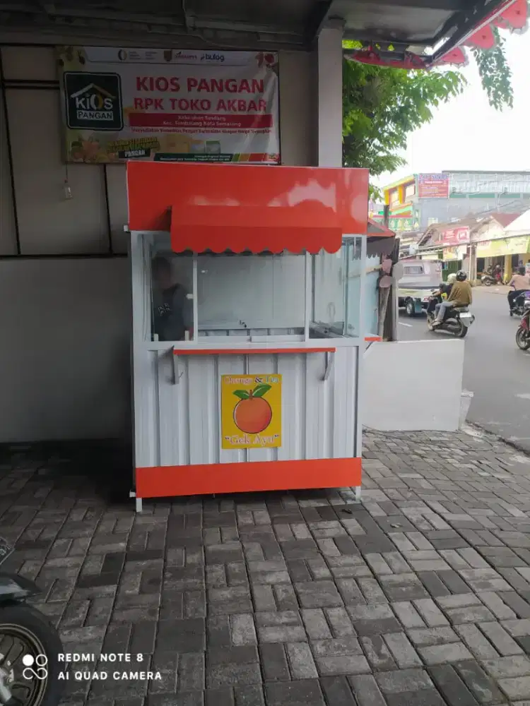 Booth Kontainer Baru Modern