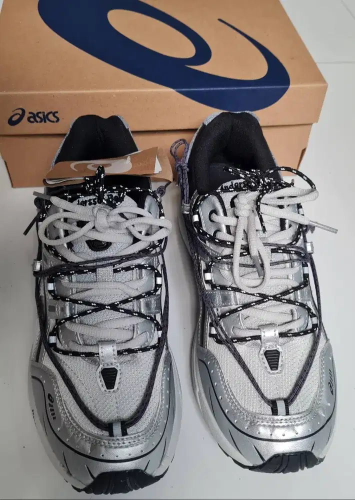 Sepatu Asics Gel 1090 X Anderson Bell White Silver Grey Original