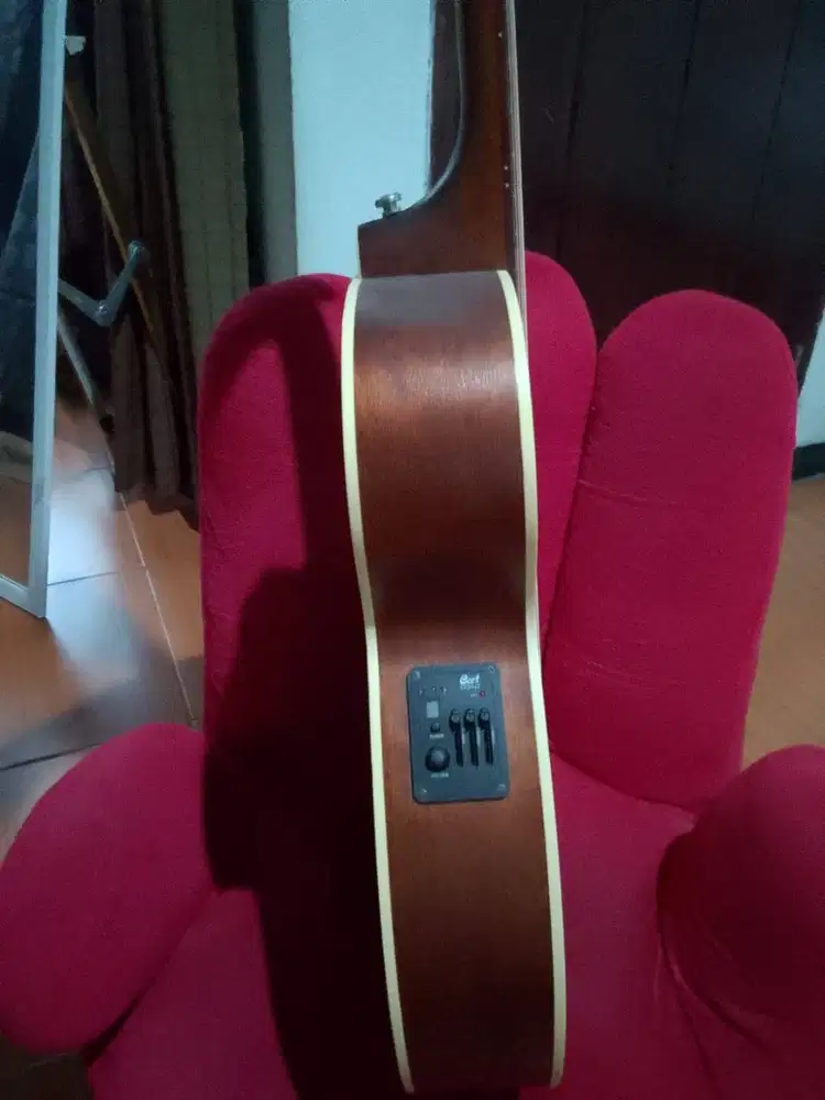 Jual Cepat Gitar Akustik Cort SFX ME OP Original