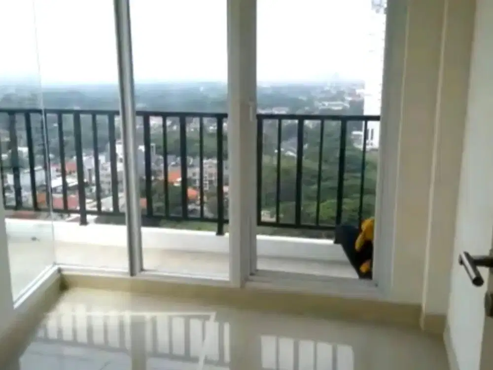 Lux Apartment Tree Park Serpong BSD tipe 2BR kosongan lantai 17