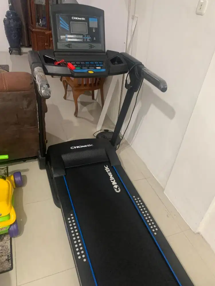 Jual cepat Treadmill Kinetic Motorized 15p