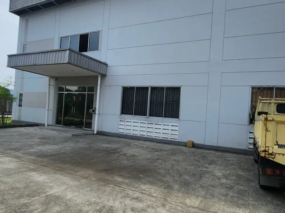 GUDANG BAGUS RAPI, AMAN DAN BEBAS BANJIR DI KAWASAN INDUSTRI CIKARANG