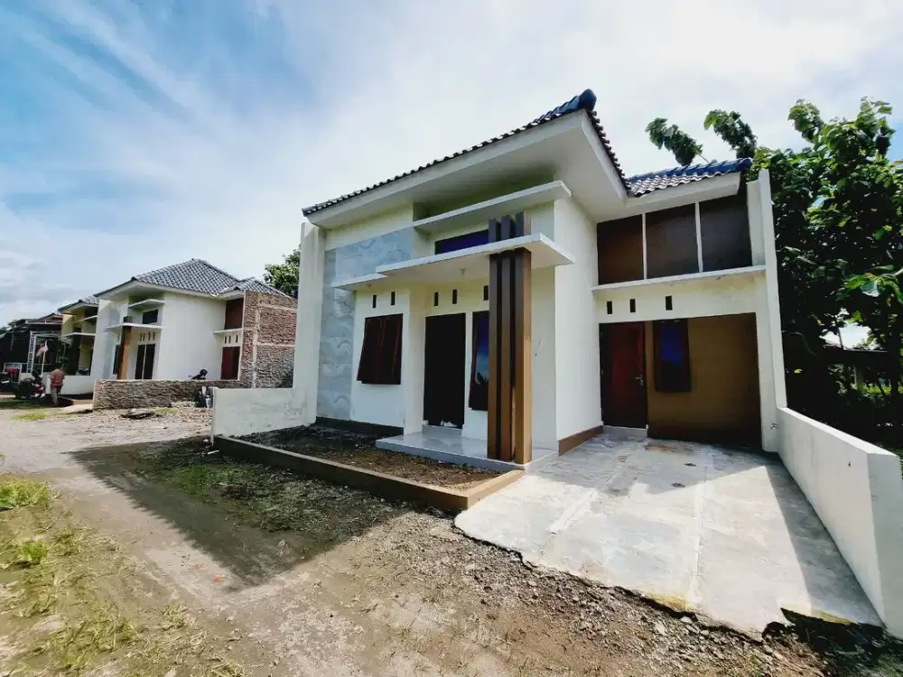 Rumah Cantik Ready Unit Baru Gress Dekat Kampus Akvis
