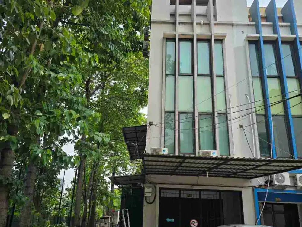 TERMURAH! Dijual Ruko Hoek 3 Lantai di Daan Mogot JakBar