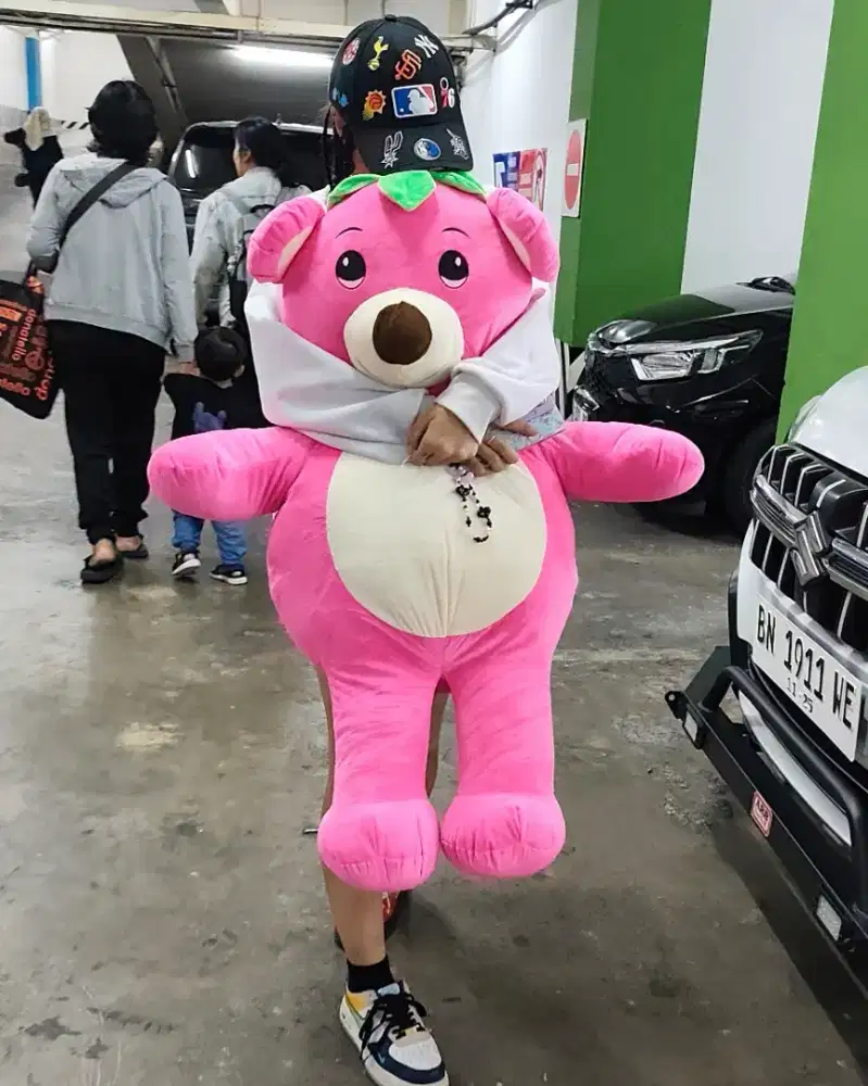 Boneka Beruang Floopy Berry JUMBO 1 Meteran