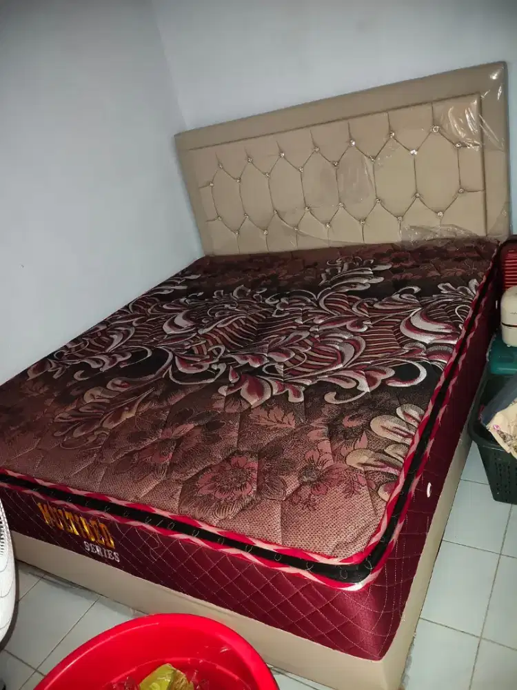 Jual cepat springbed 90% baru