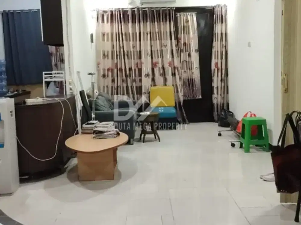 Dijual Cepat Rumah Luas & Lokasi Strategis di Cluster Graha Raya