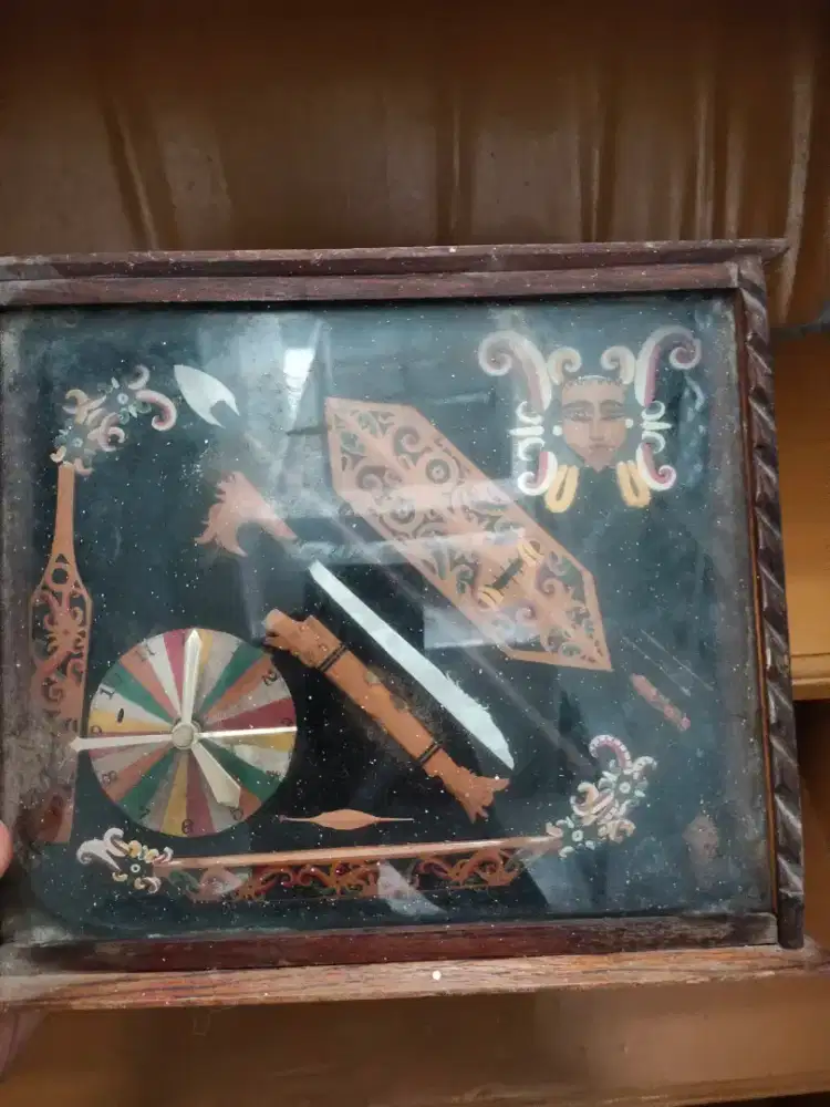 Kerajinan Kaltim jam kayu vintage 1991 original handmade