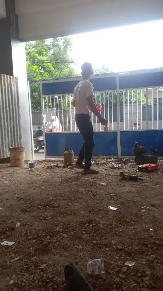 Tukang las pagar panggilan