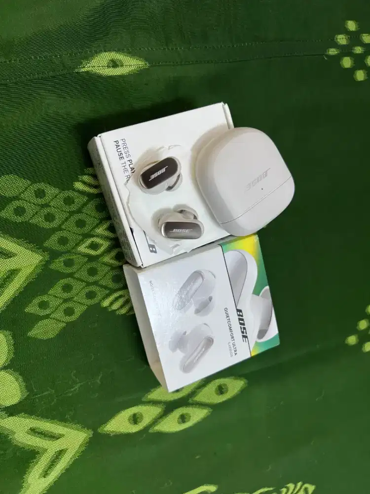 Bose QC Ultra Earbuds Original 100% Rare condition