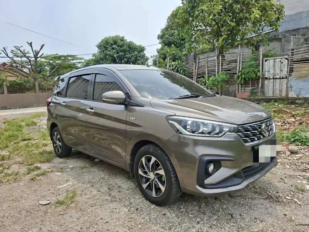 Dijual Suzuki Ertiga Sport A/T kondisi mulus,tangan pertama