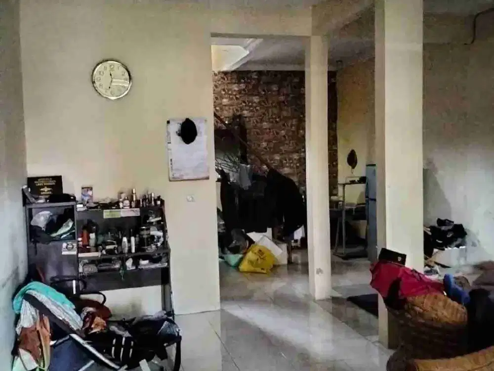 DIJUAL Rumah 3 Lantai di Komplek cibiru asri Bandung