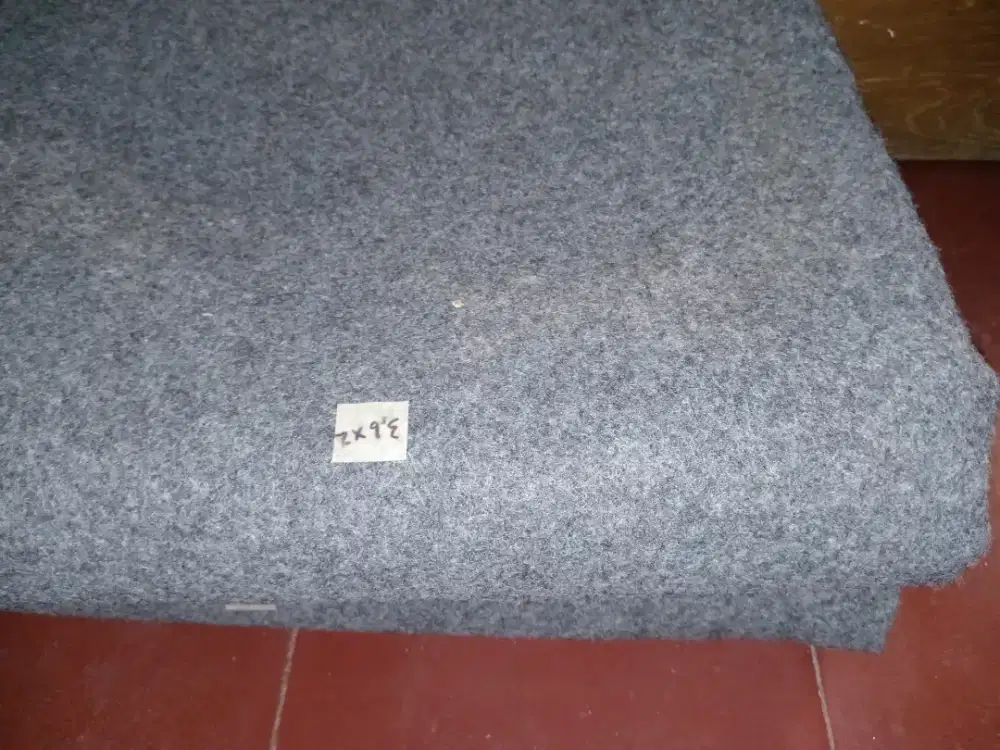 Karpet Abu Ukuran besar