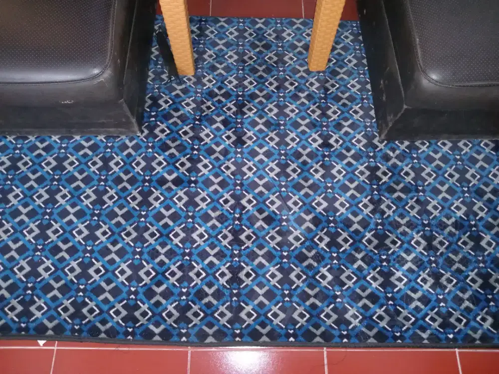 Karpet motif halus