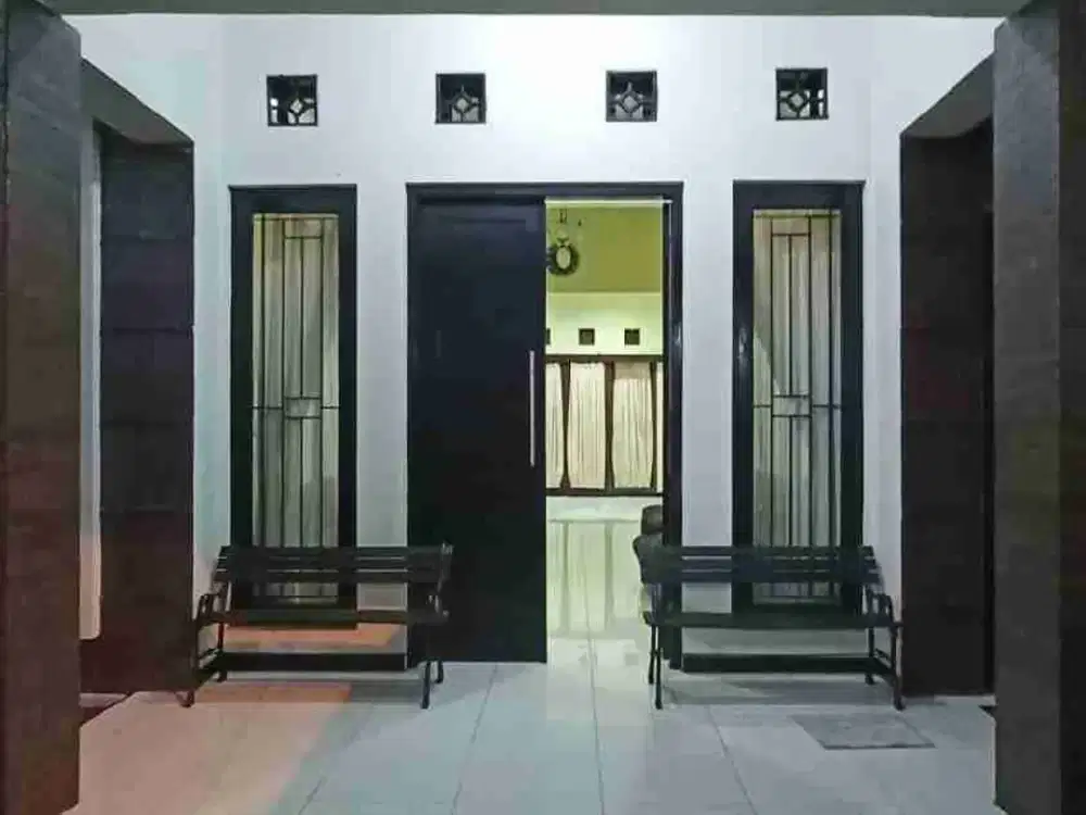 Di jual murah tengah kota luas 178 m2 di depan apotik Tipes