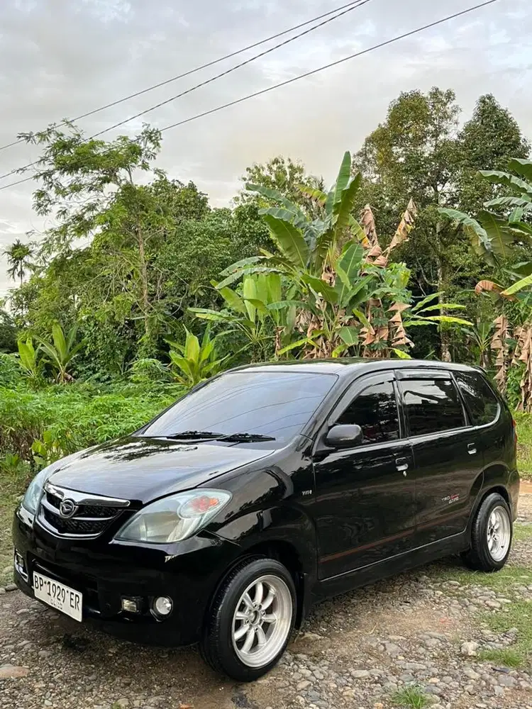 Xenia Li 1000 cc vvti tahun 2007 manual mulus pajak hidup