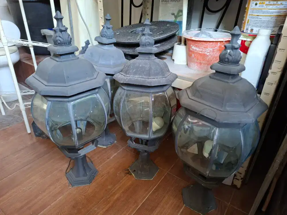5 unit lampu klasik outdoor