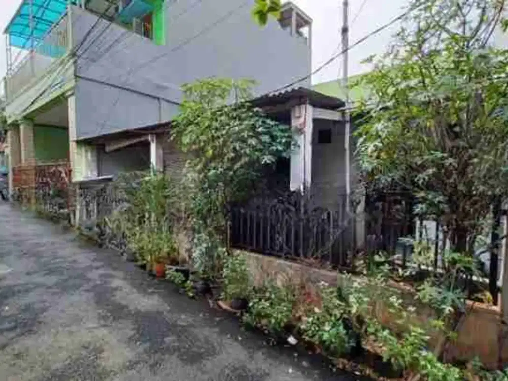 Rumah Dekat Stasiun Klender Baru di Malaka Jakarta-Timur