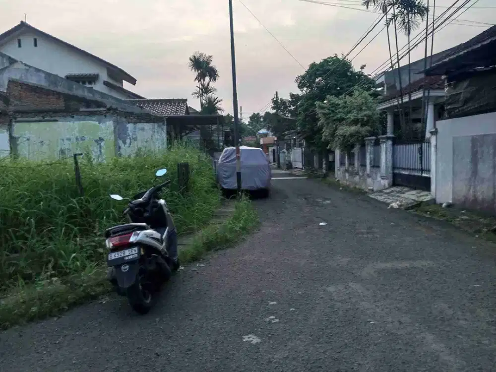 tanah murah komplek deplu Kreo Adam malik