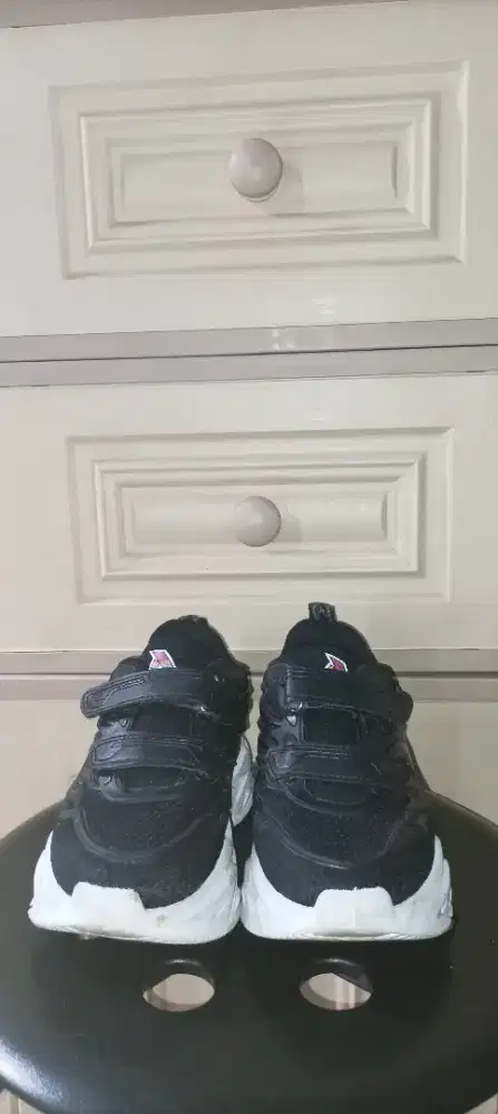 Sepatu anak merk Pro ATT size 32