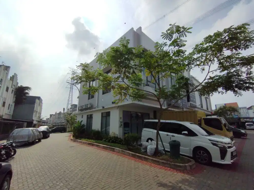 Disewakan Ruko 2 Lantai Posisi Hook di Bavaria By Rumah Chinida