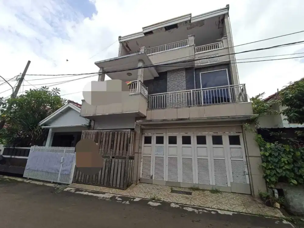 Dijual Rumah 3 Lantai di Perumahan Griya Satwika By Rumah Chinida