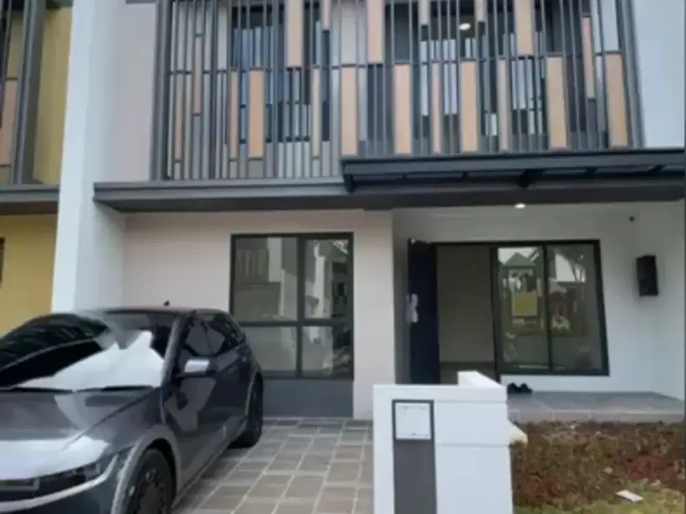 Dijual Rumah Hadap Timur di Strozzi Attic Premium 3 By Rumah Chinida