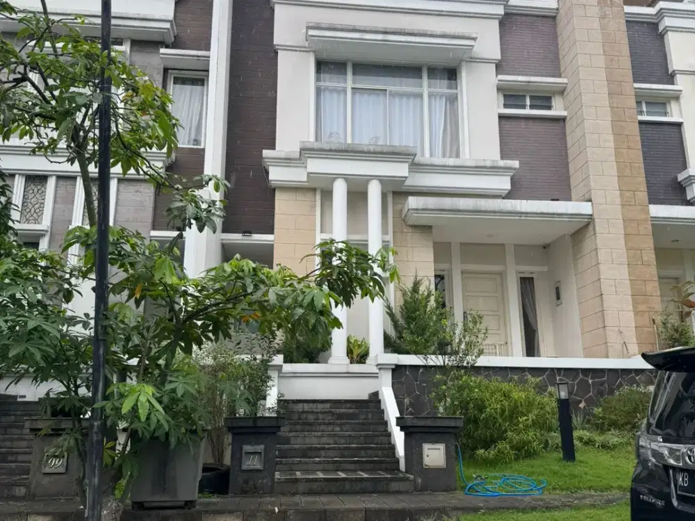 Dijual Rumah SHM Bagus 4 Lantai di Emerald Cove By Rumah Chinida