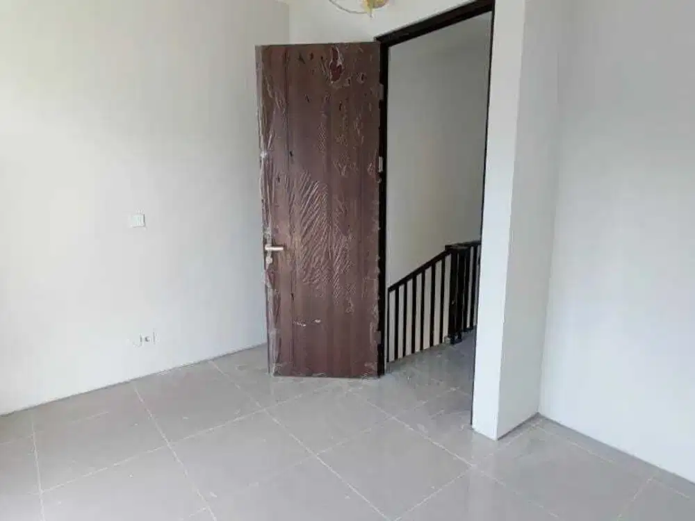 Disewakan Rumah 2 Lantai di Cluster Aeris CGS By Rumah Chinida