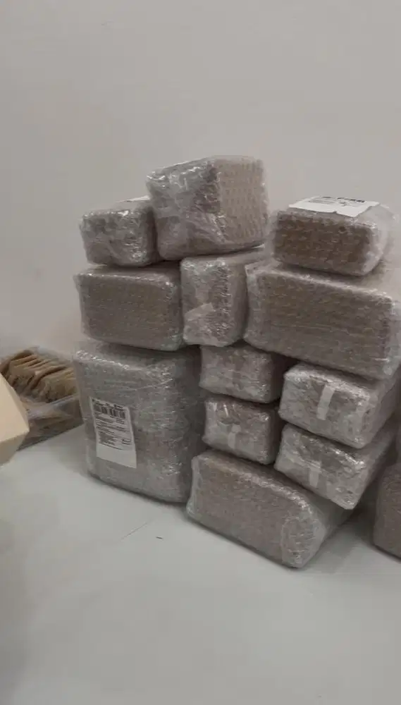 TIM PACKING PART TIME HAMPERS NATAL