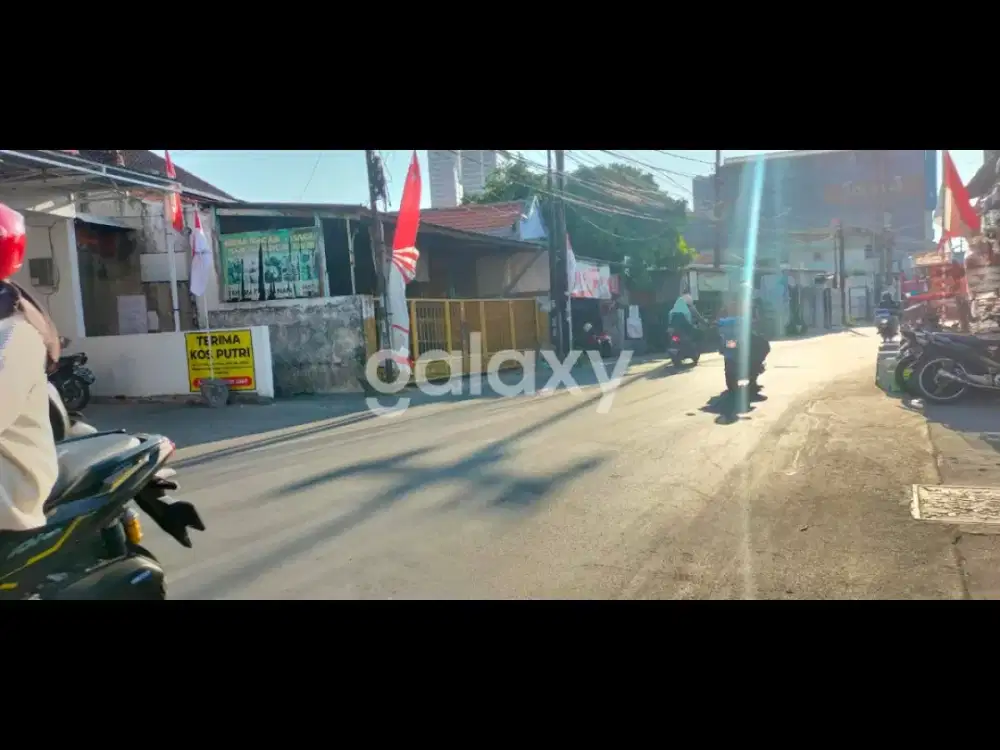 Rumah hitung tanah di nol jalan Siwalankerto Surabaya