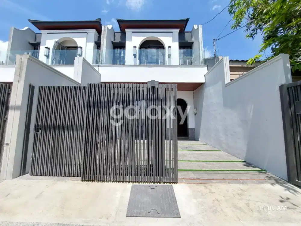 Dijual Rumah Manyar Tirtoyoso Utara Surabaya Bangunan Baru