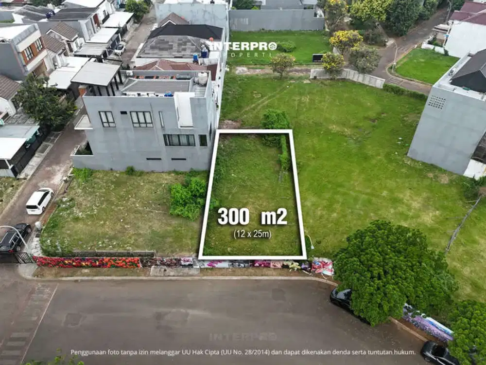 Kavling Depan Danau Dijual Metland Puri Jalanan Super Lebar - Luas 300m2