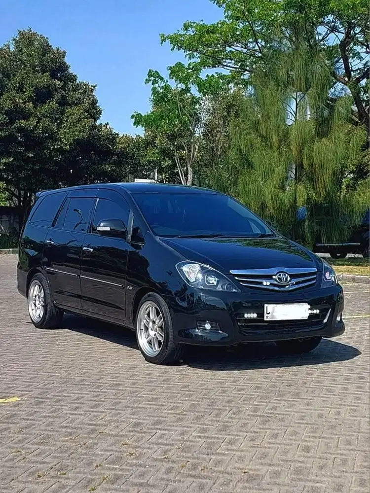 Toyota Innova 2.5 V Diesel MT / Manual 2010 Full Variasi