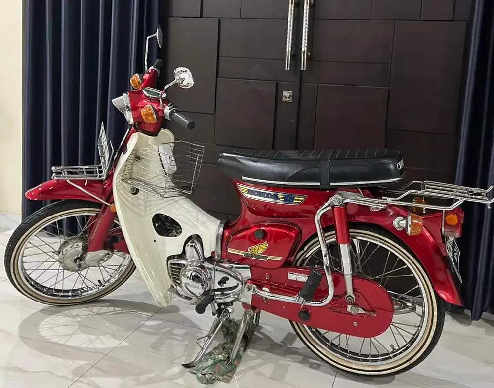 Honda C70 - Cantik dan Mempesona